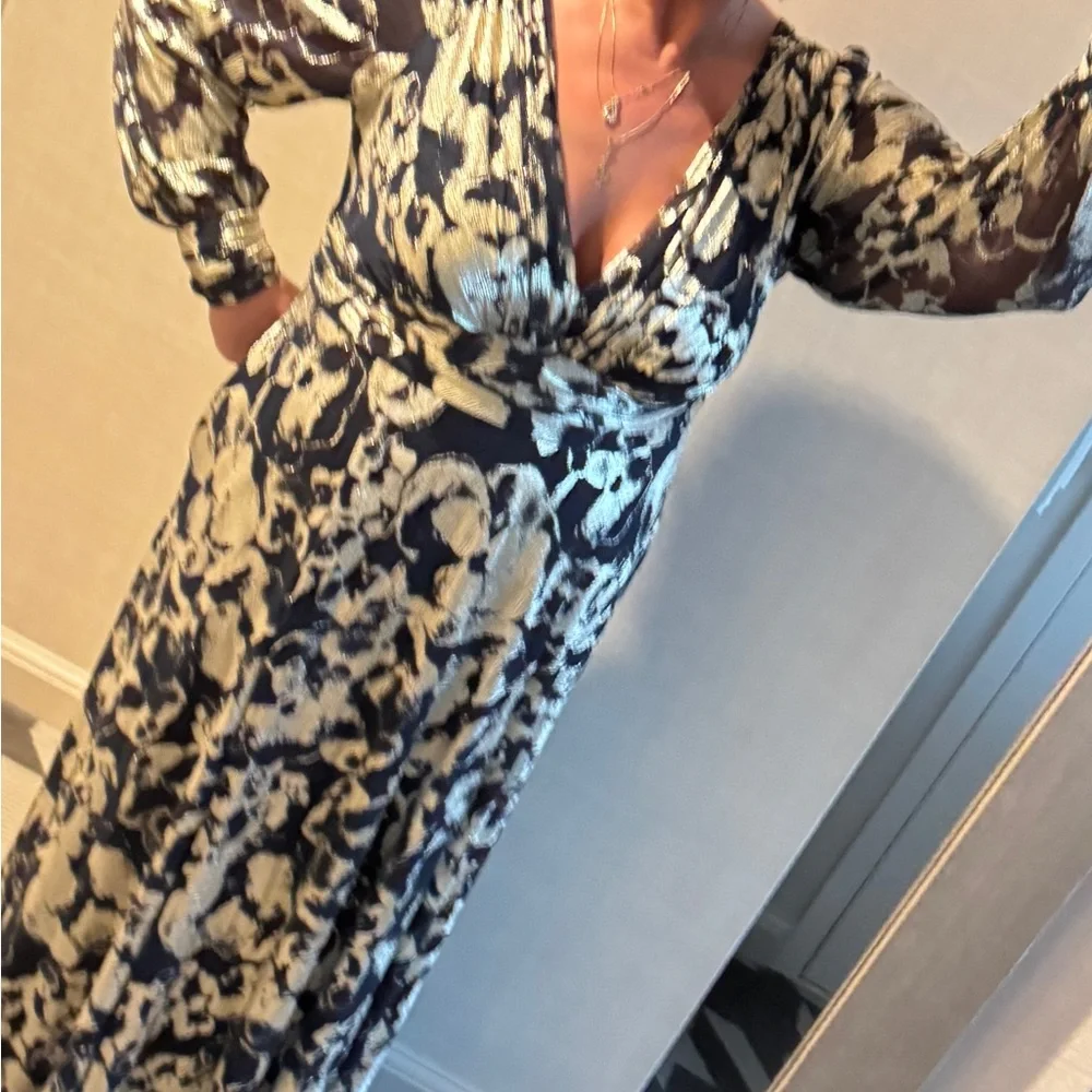 Betsy & Adam Blue&Gold V-neck Foil Mesh A-line Dress - Picture 4 of 5